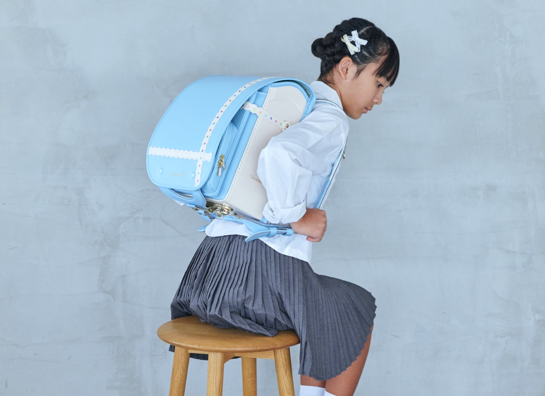 コントラストが効いた2色のカラーリングで洗練された印象に。
